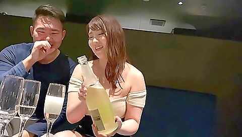 0000219 奥さん エビ反り 潮吹きなどが含まれている