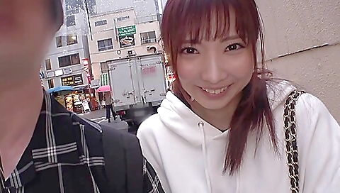 カップル彼女を彼氏から寝取ってハメる！ホテルに連れて来た女をパコリ倒す