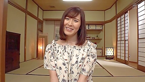 三十路の性欲奥さんが欲求不満を他人のチンポで発散sex